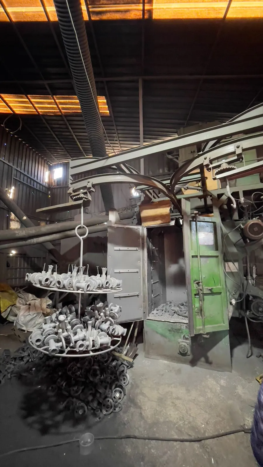 1 Ton Kapasiteli Askılı Kumlama Makinası