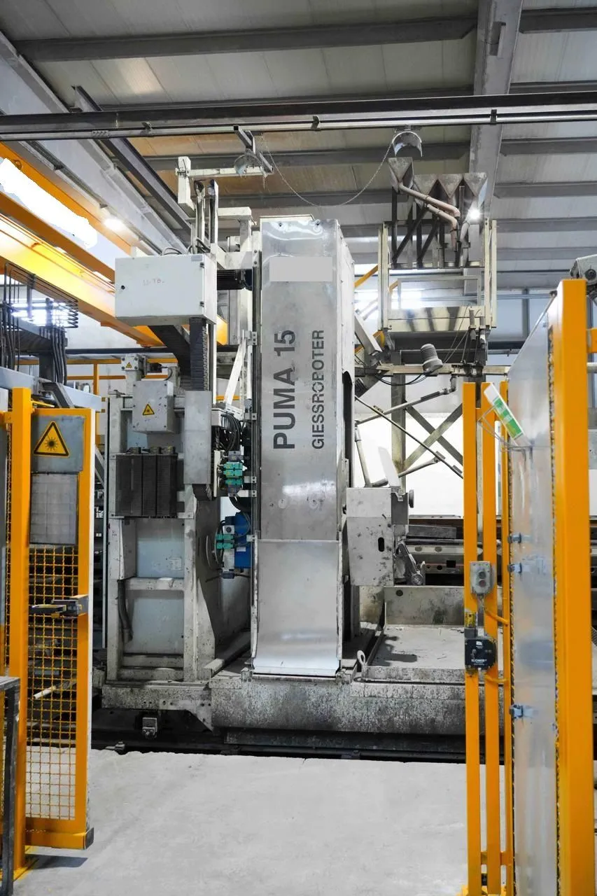 Puma 15 Otomatik Döküm Robotu